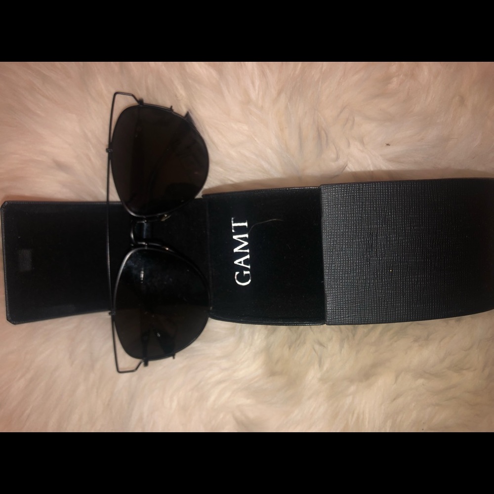 Sunglasses - Picture 2 of 5